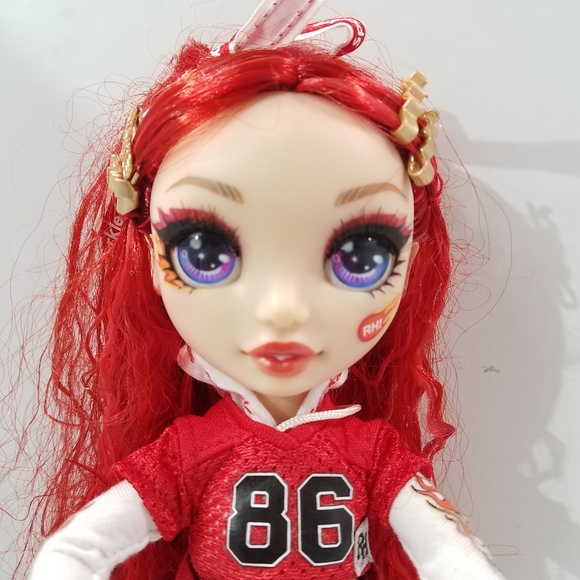 L.O.L SURPRISE RAINBOW HIGH CHEER RUBY ANDERSON RED FASHION CHEERLEADER DOLL 10" - Picture 3 of 11